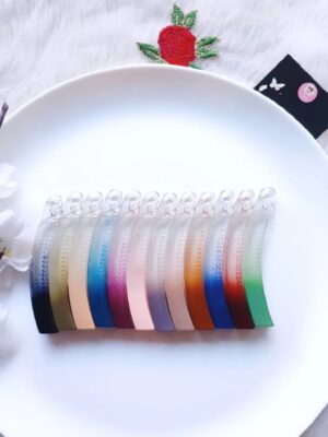 photo_6136411473526768462_y Glossy Banana Clip