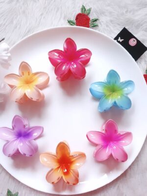 photo_6219848682199698035_y Floral Claw