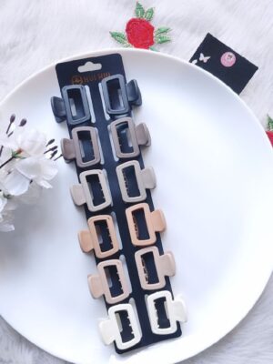 photo_6262299842600616963_y Matte Clutch