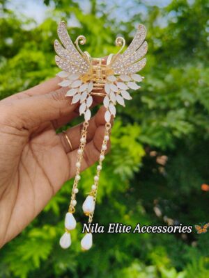 photo_6239812407451043492_y Trendy Butterfly Tassel Crystal Claw